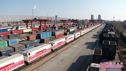 山東陸港-廈門象嶼易聯(lián)--莫斯科冷鏈集裝箱班列成功開通